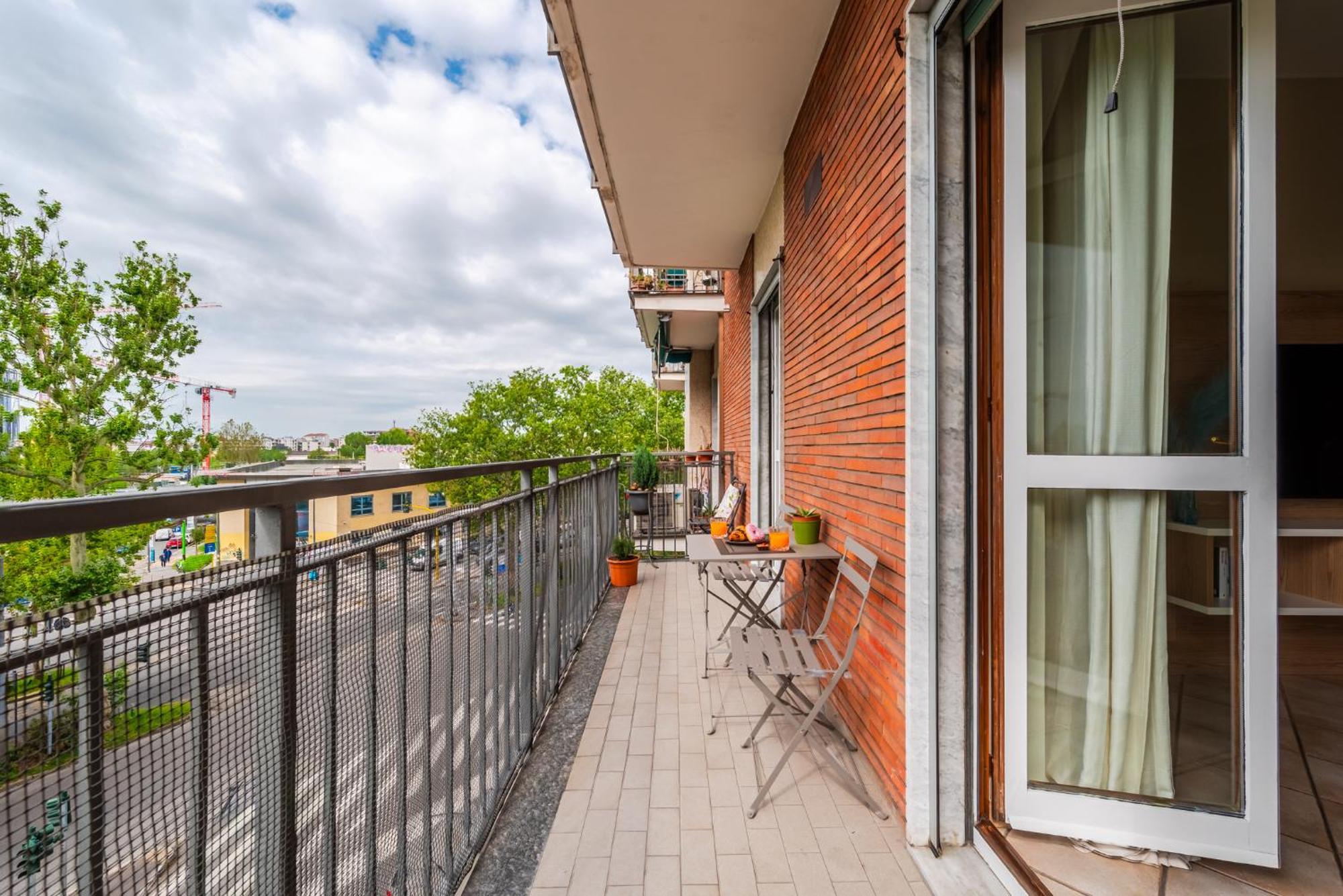 Apartment The Circle - Ampio Sui Navigli - Self-check In